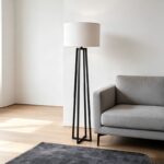 Lampadaire Minimaliste en Fer à Quatre Pieds - Noir